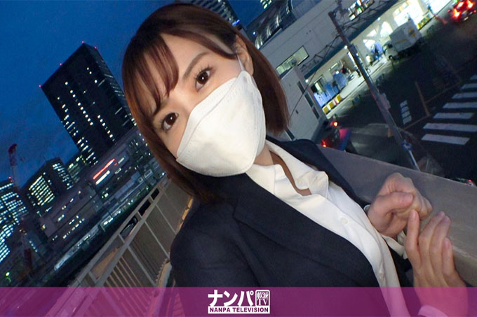 严重调情,第一枪。 1900 带你妹妹下班回酒店! 「我喜欢被责备……♪」,所以脱下西装,用伊拉玛和打屁股让女性摔倒!摇曳的巨乳和坚挺的大屁股一定会让你的眼睛死死盯着!