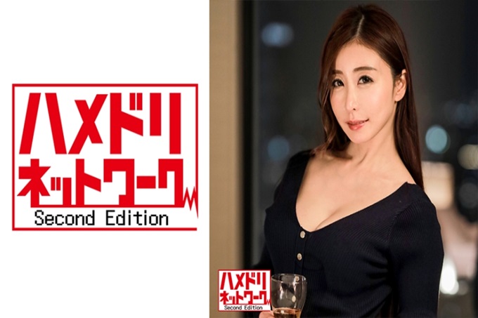 【奇迹的熟女】前舞台女演员夫人39岁社交网络#精子提供的妻子的Hcup爆乳抓着肉棒直射的连续配种。怒涛般的极太绝伦肉棒子宫吻痉挛动作