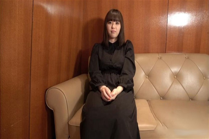 村野镜花，21 岁