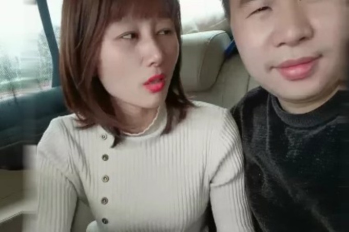 [中文主播外流]趁着媳妇不在开车带着漂亮小姨子到户外溜达溜达把车停到路边与她车震干的嗷嗷叫 姐夫这样太深了受不了了 对白刺激 